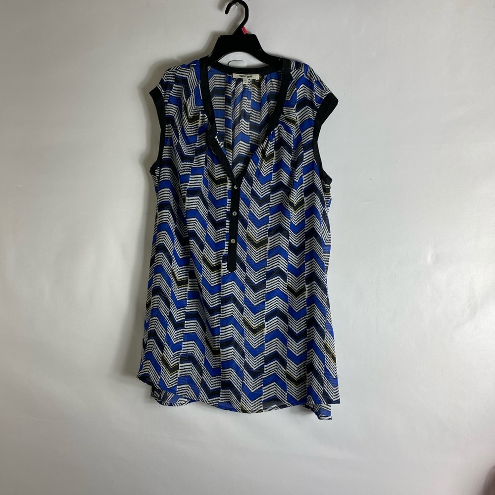 Daniel Rainn blouse